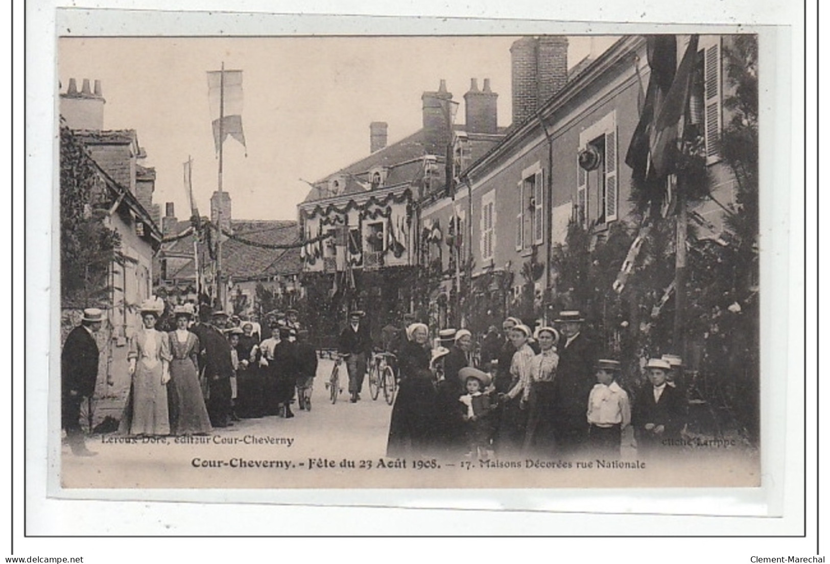 COUR-CHEVERNY : Fete Du 23 Aout 1908 - Maisons Décorées Rue Nationale - Tres Bon état - Sonstige & Ohne Zuordnung