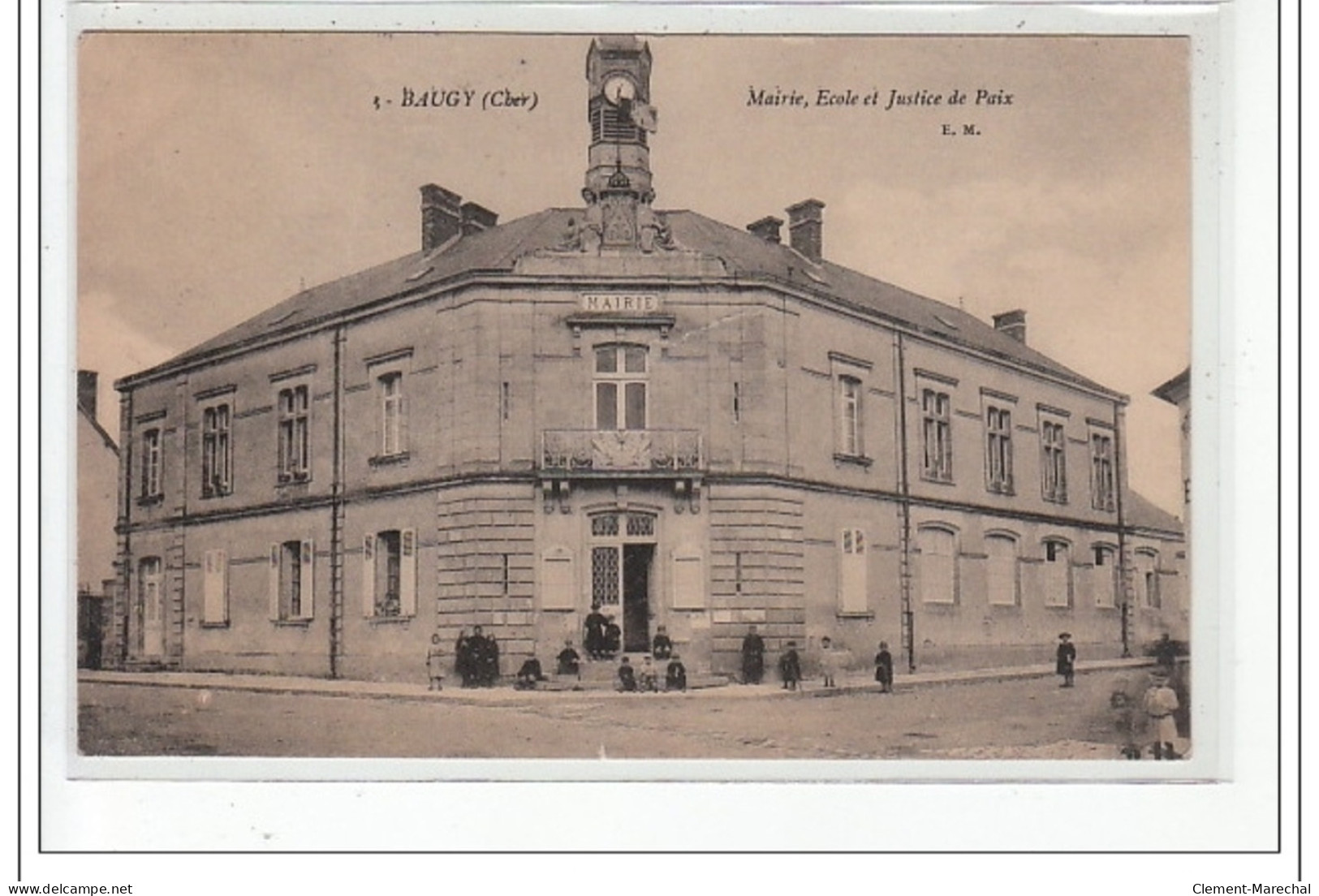 BAUGY - Mairie, école Et Justice De Paris - Très Bon état - Baugy