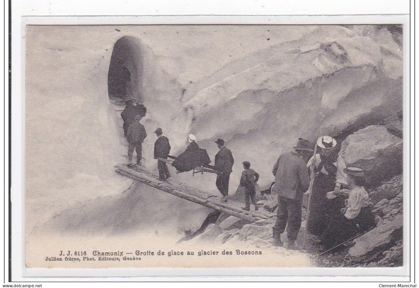 CHAMONIX : Grotte De Glace Au Glacier Des Bossons - Tres Bon Etat - Sonstige & Ohne Zuordnung