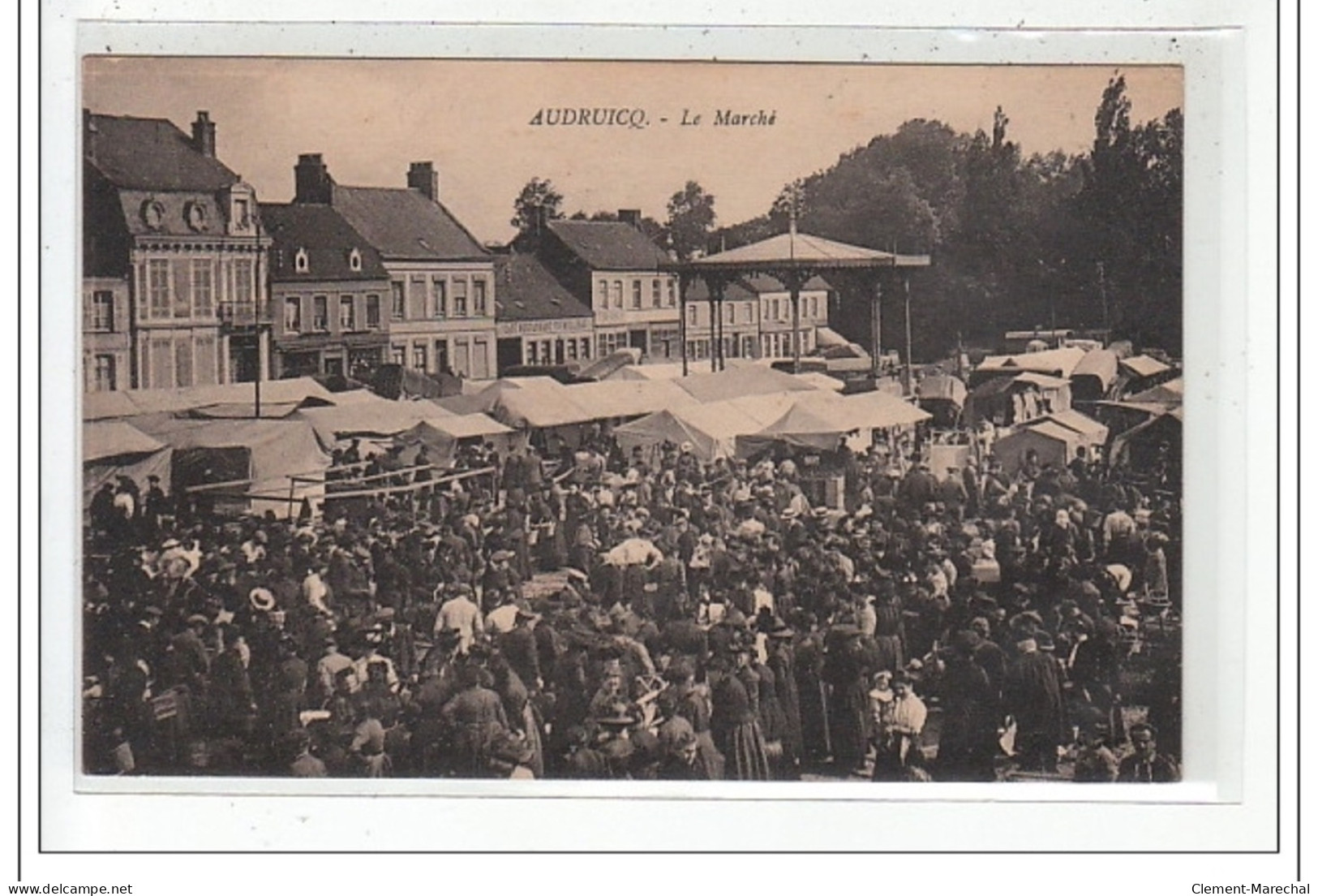 AUDRUICQ : Le Marché - Tres Bon état - Audruicq