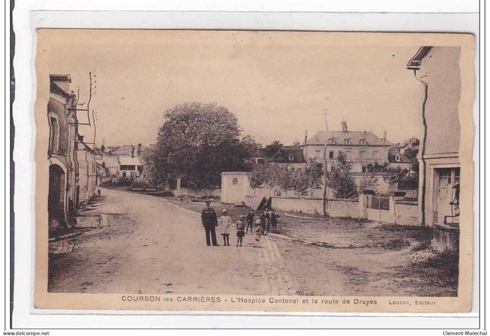 COURSON-les-CARRIERES : L'hospice Cantonal Et La Route De Druyes - Etat - Courson-les-Carrières