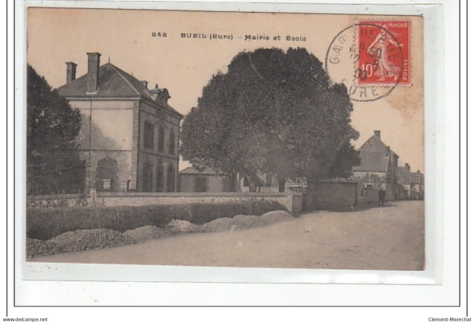 BUEIL - La Mairie Et L'Ecole - Très Bon état - Sonstige & Ohne Zuordnung