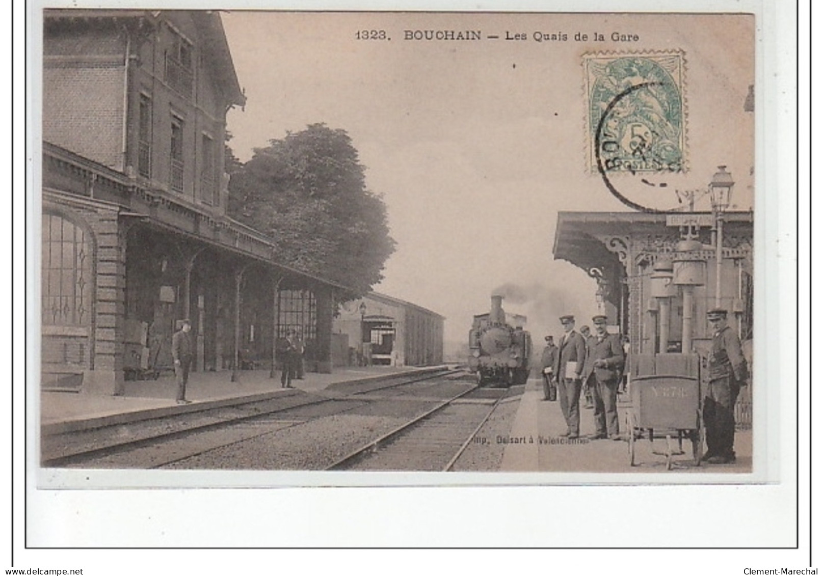 BOUCHAIN - Les Quais De La Gare - état (partiellement Décollée) - Bouchain
