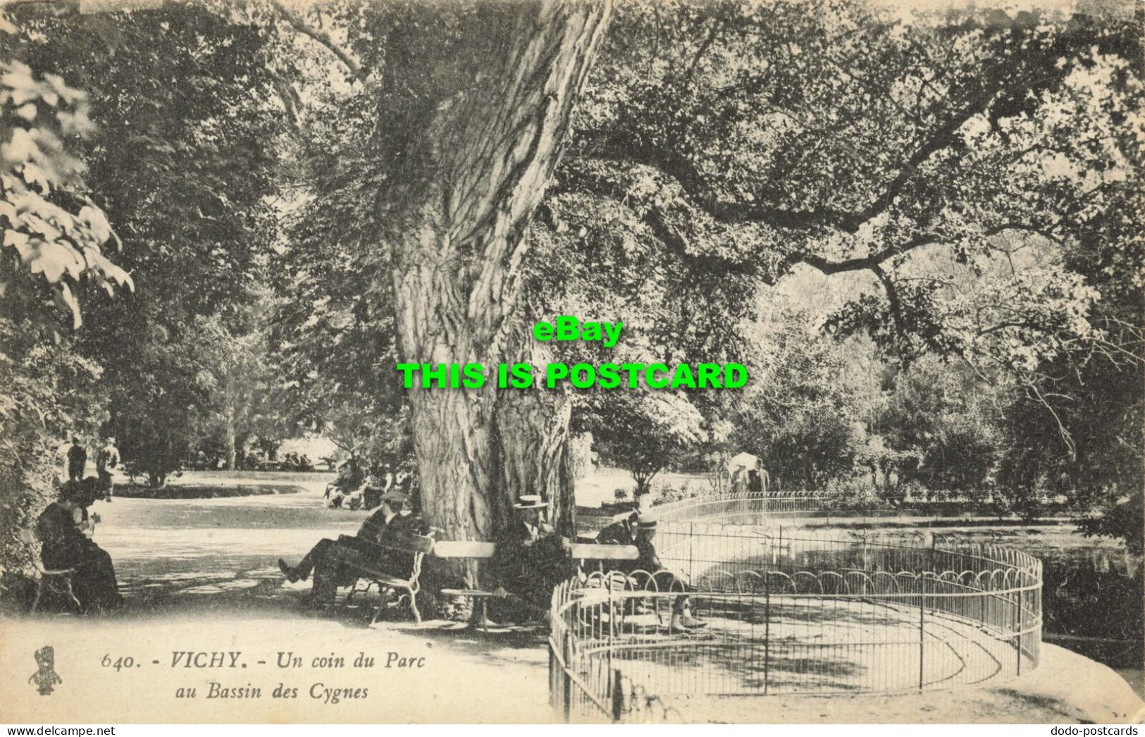 R599492 Vichy. Un Coin Du Par Au Bassin Des Cygnes. Beguin - Monde