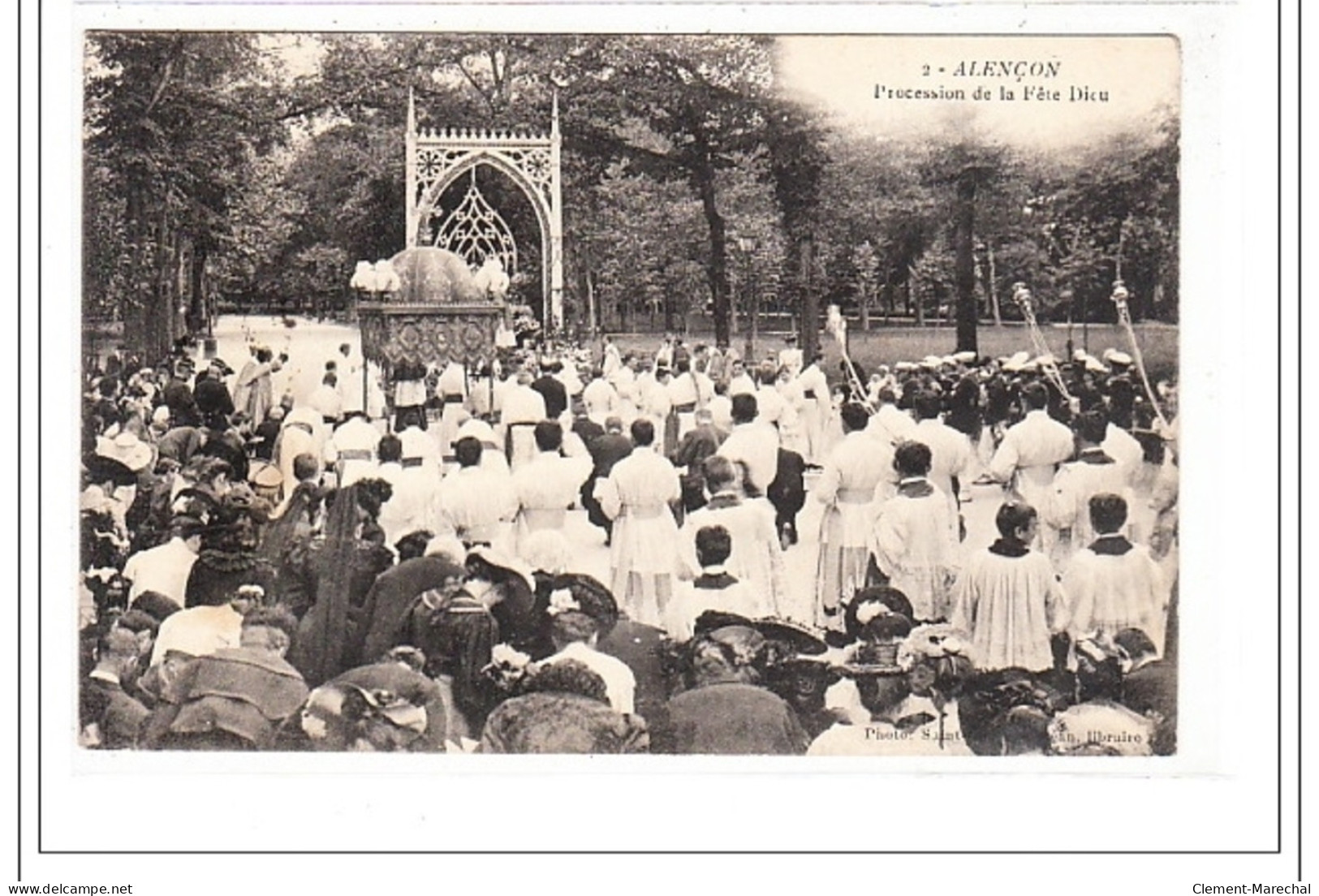 ALENCON : Procession De La Fete Dieu - Tres Bon Etat - Alencon