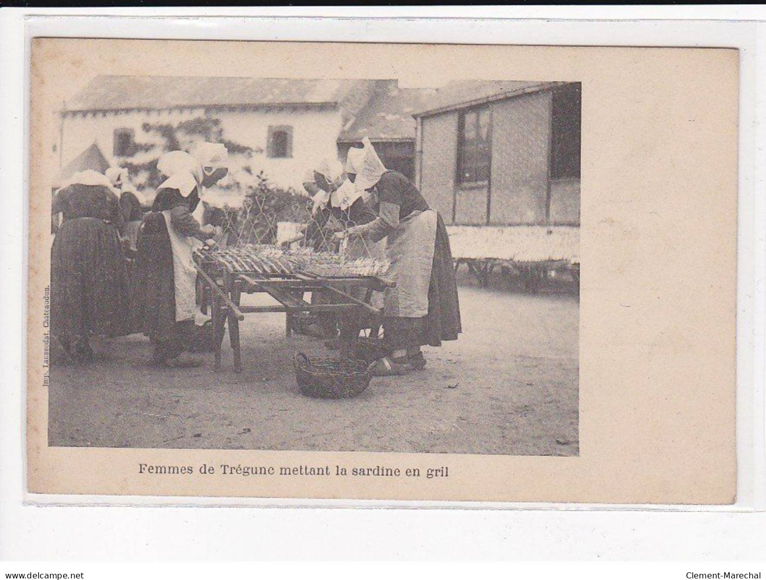 TREGUNC : Femmes Mettant La Sardine En Gril - Très Bon état - Trégunc