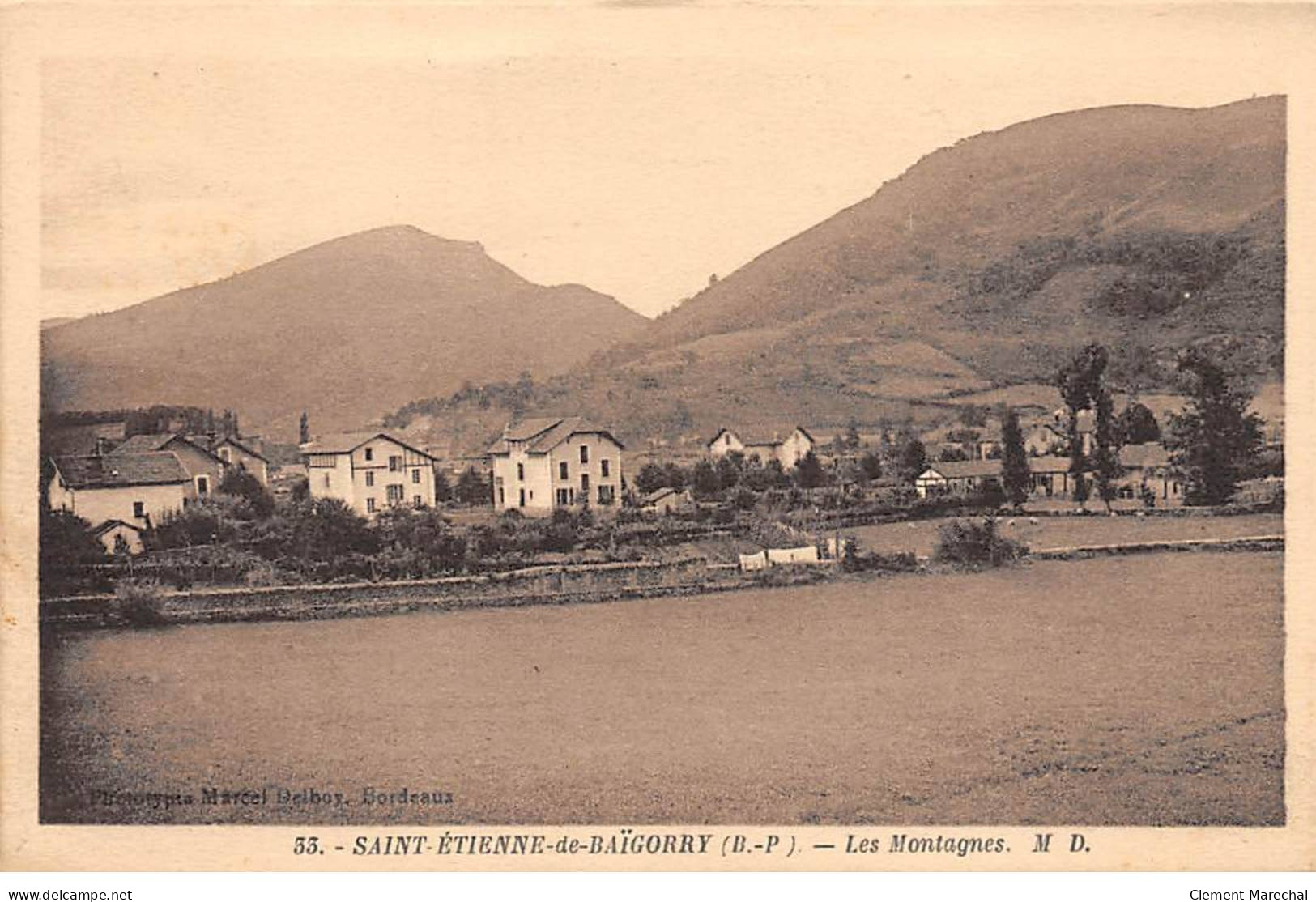 SAINT ETIENNE DE BAIGORRY - Les Montagnes - Très Bon état - Saint Etienne De Baigorry