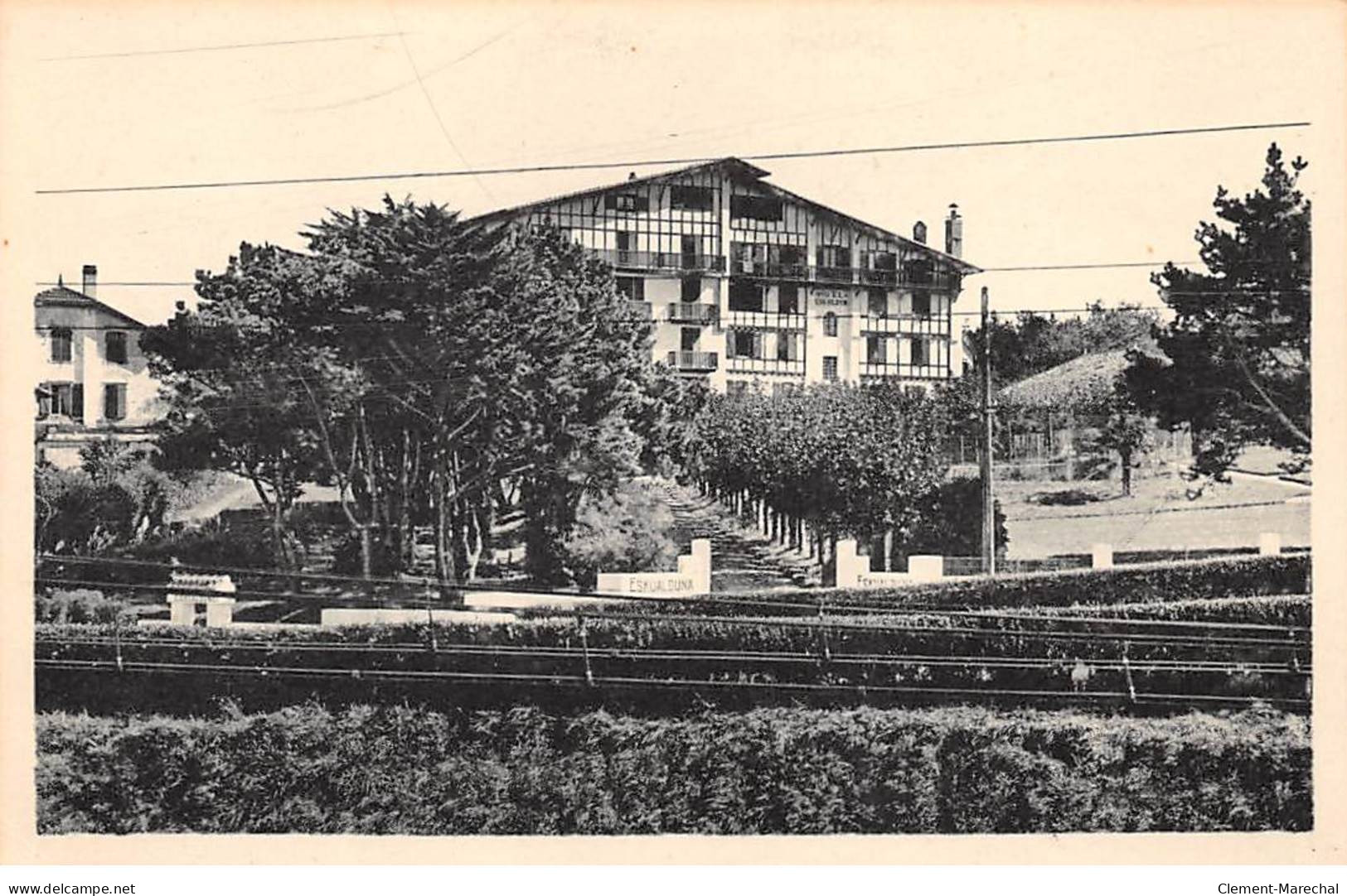 GUETHARY - Vue Vers L'Hôtel Eskualduna - Très Bon état - Guethary