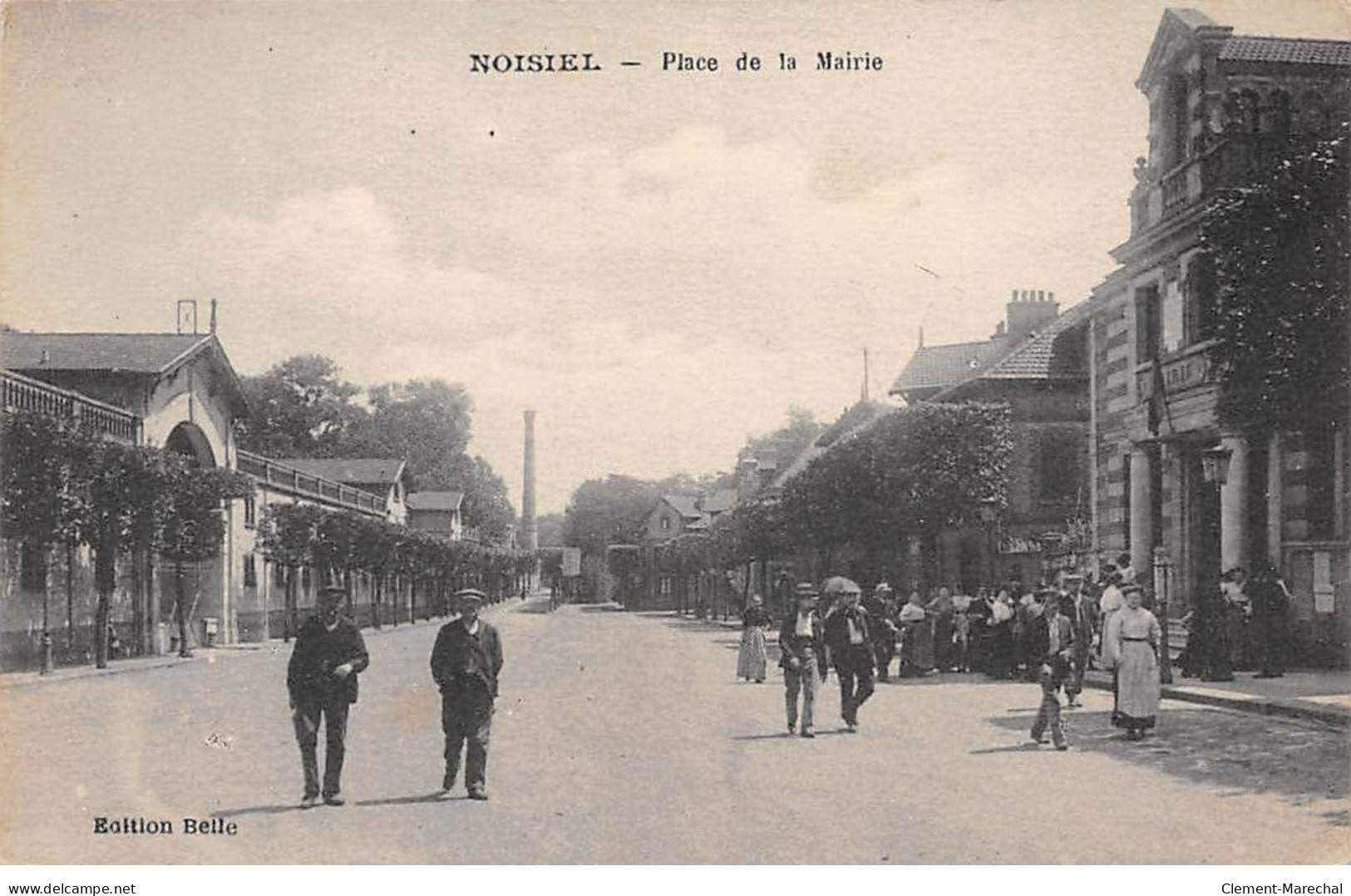 NOISIEL - Place De La Mairie - Très Bon état - Noisiel