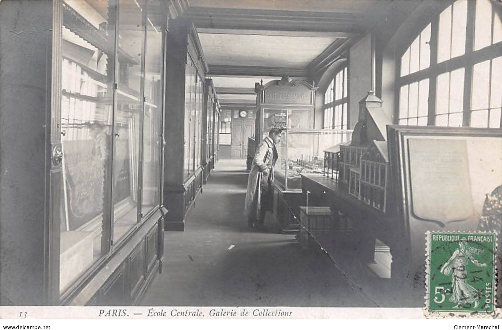 PARIS - Ecole Centrale - Galerie De Collections - état - District 03