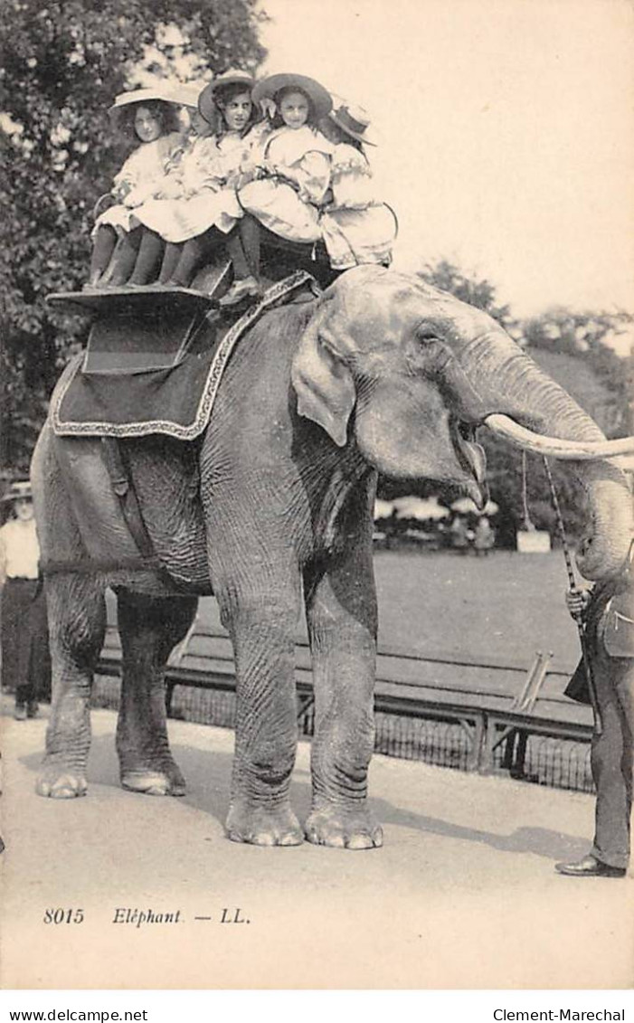 PARIS - Eléphant - Enfants - Très Bon état - Arrondissement: 05