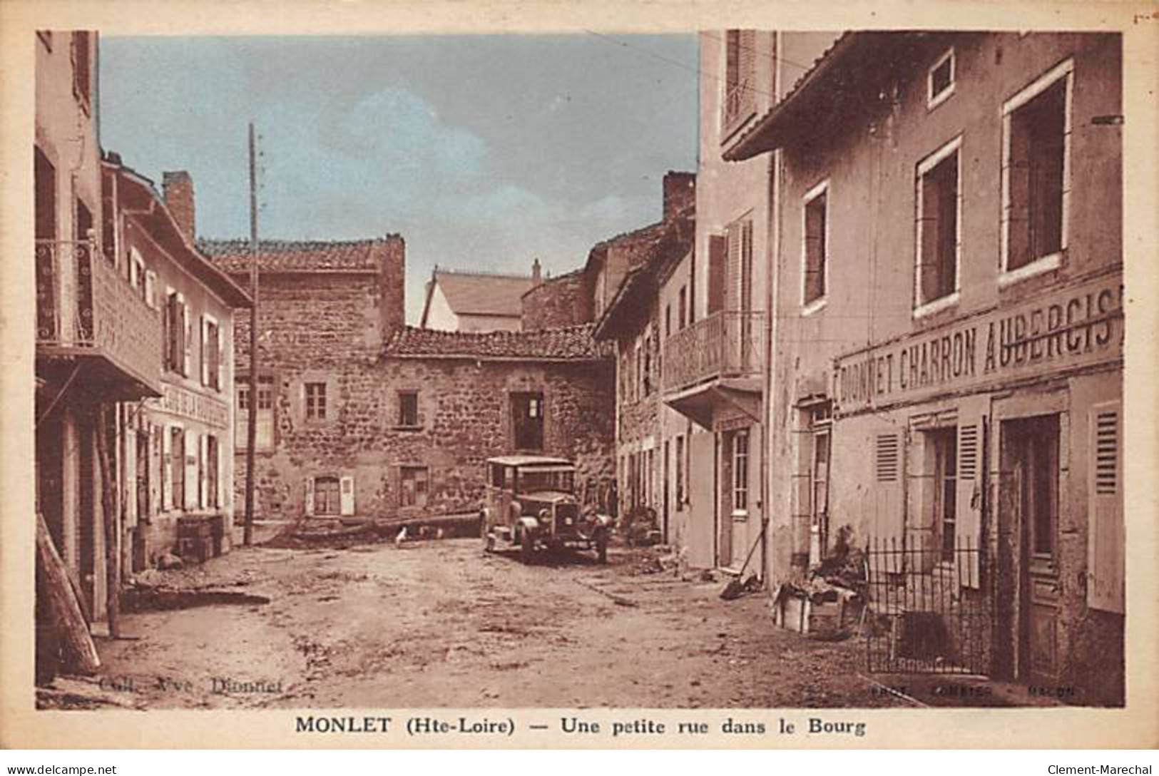 MONLET - Une Petite Rue Dans Le Bourg - Très Bon état - Other & Unclassified