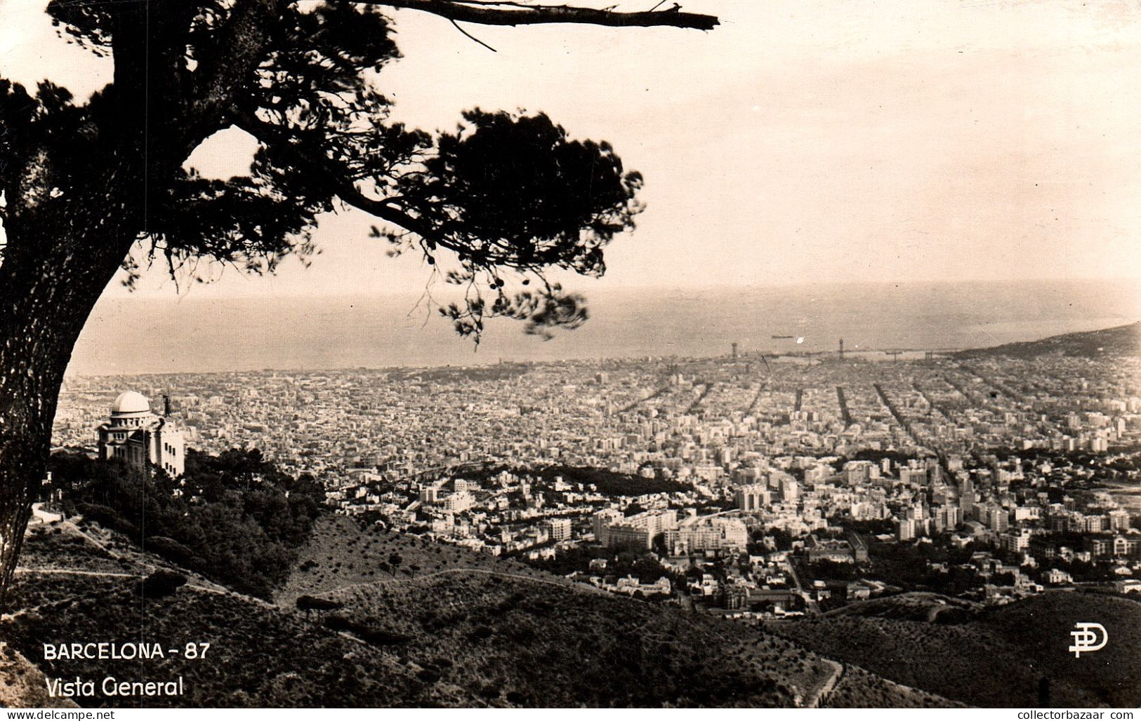 Spain   Barcelona Vintage Postcard  Real Photo - Barcelona