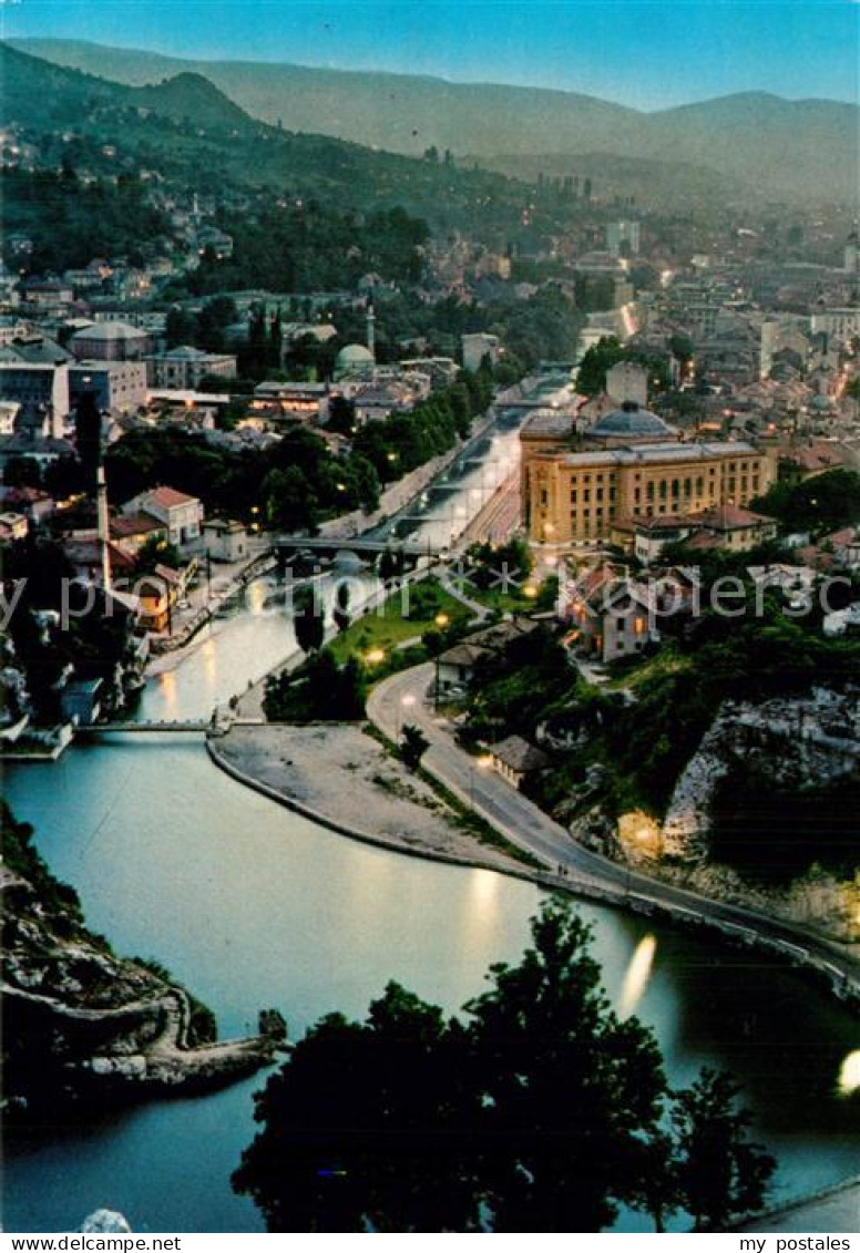 73601868 Sarajevo Stadtpanorama Abendstimmung Sarajevo - Bosnie-Herzegovine