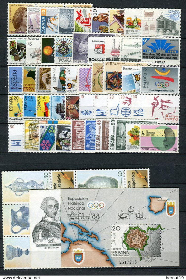 Spain 1985-1989 FIVE complete years with carnets ** MNH.