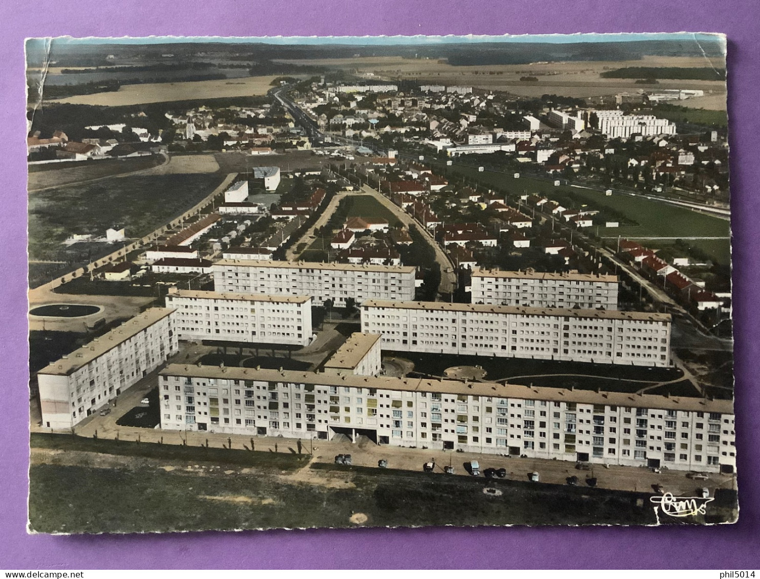 78    CPSM   TRAPPES  La Boissière     Immeubles….     Joli Plan     Bon état (pli En Angle) - Trappes