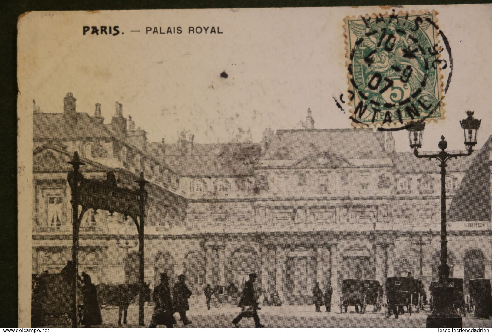 Carte Postale Paris Palais Royal Animée Calèches - Sonstige Sehenswürdigkeiten
