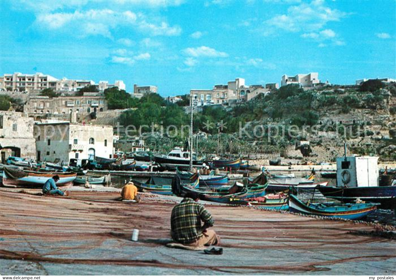 73599441 Gozo Malta Fisherman At Mgarr Harbour Gozo Malta - Malte