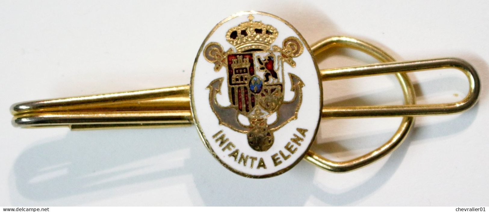 Militaria-SP-Mer-insigne_accessoire_pince Cravate_navire Infanta Elena_21-03 - Marinera