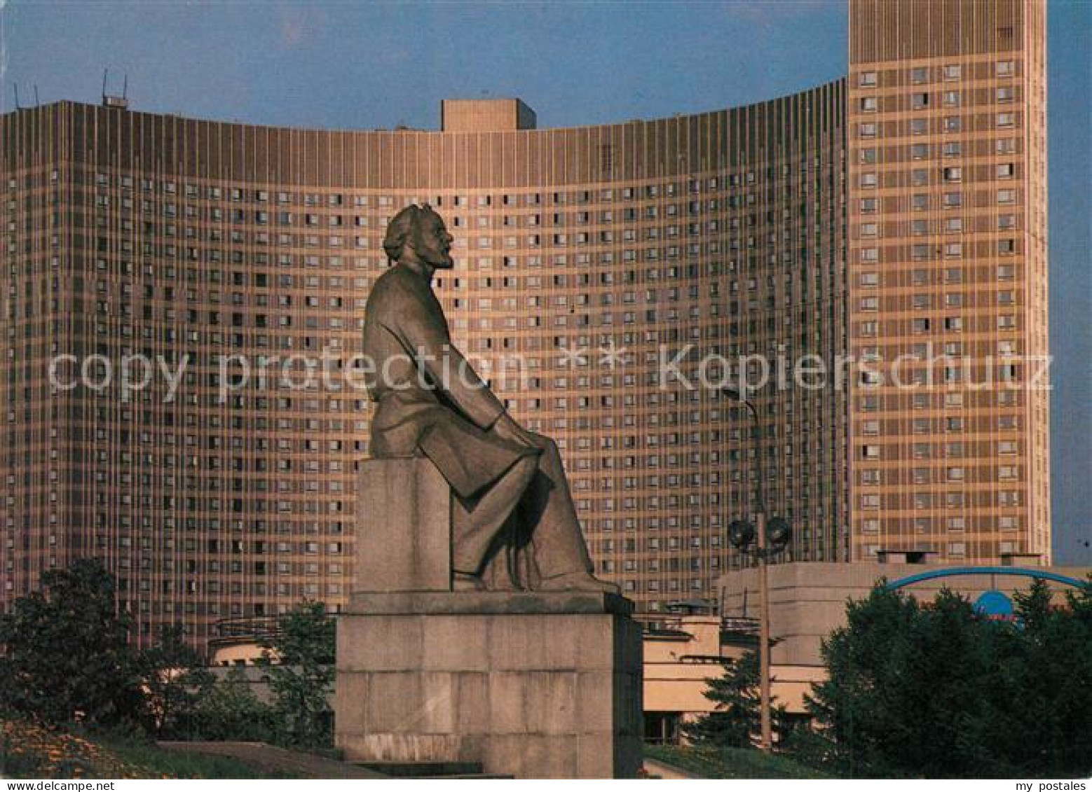 73599137 Moskau Moscou Hotel Kosmos Denkmal Tsiolkovsky Moskau Moscou - Russie