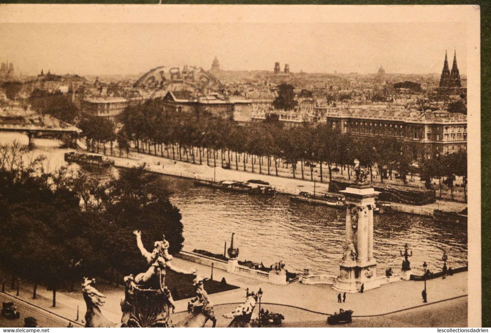 Carte Postale Ancienne - Paris - Perspective De La Seine Paris En Flanant Calèche 1933 - Gare Du Nord Oblitération - Die Seine Und Ihre Ufer