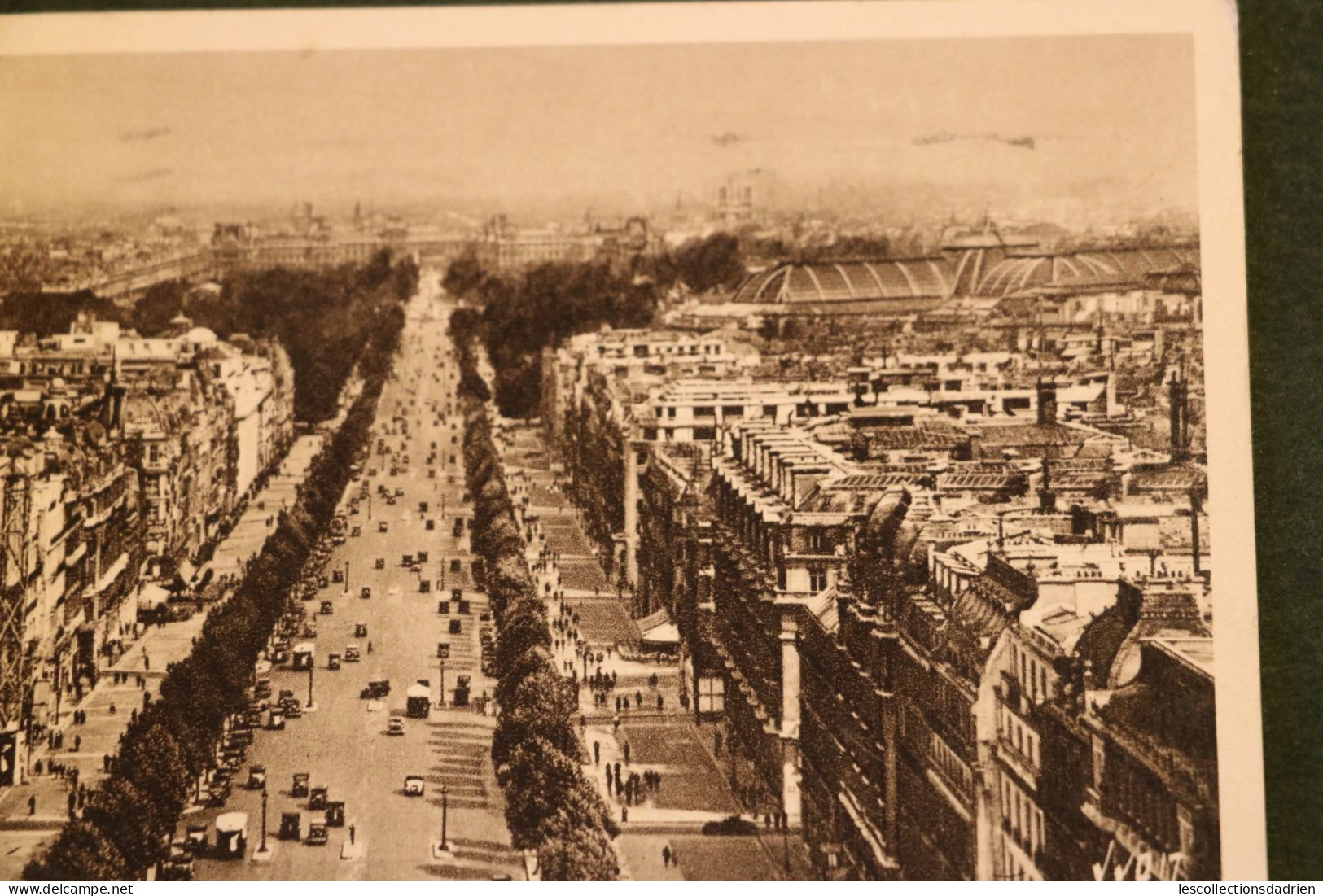 Carte Postale Ancienne - Paris -  Paris En Flanant - Champs Elysées Arc Du Triomphe  1936- Gare St Lazare Oblitération - Champs-Elysées