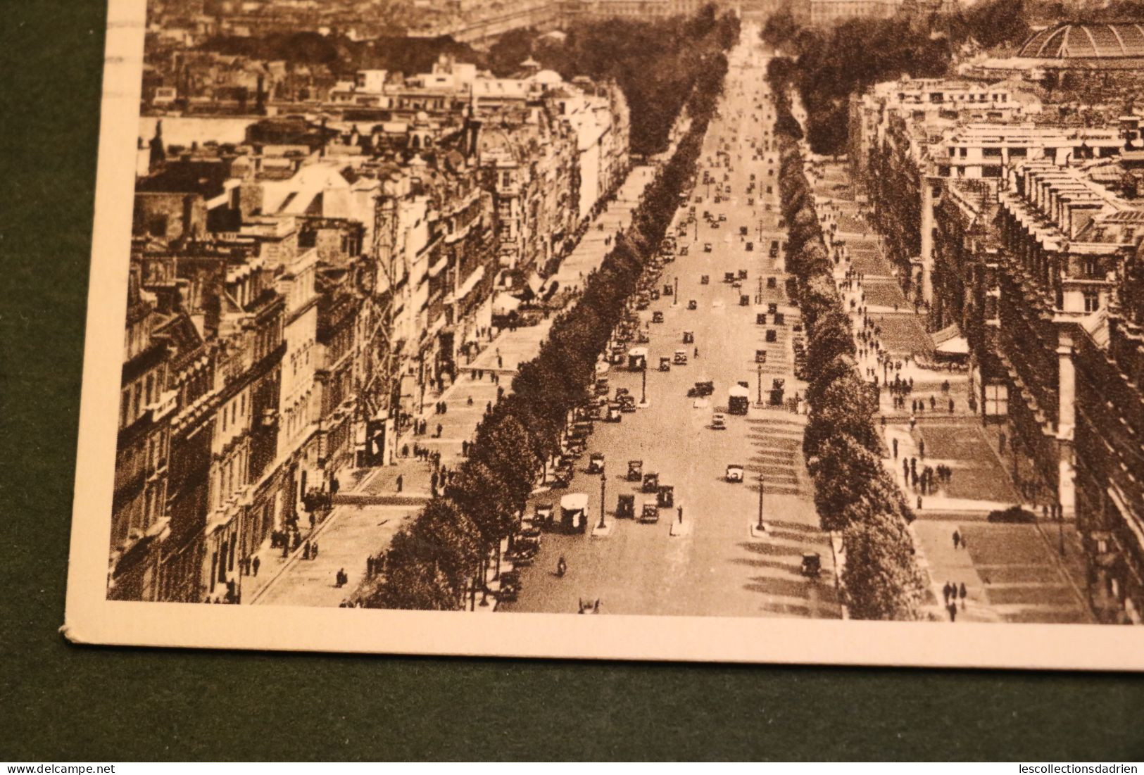 Carte Postale Ancienne - Paris -  Paris En Flanant - Champs Elysées Arc Du Triomphe  1936- Gare St Lazare Oblitération - Champs-Elysées