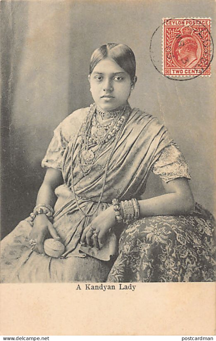Sri-Lanka - A Kandyan Lady - Publ. Unknown  - Sri Lanka (Ceylon)