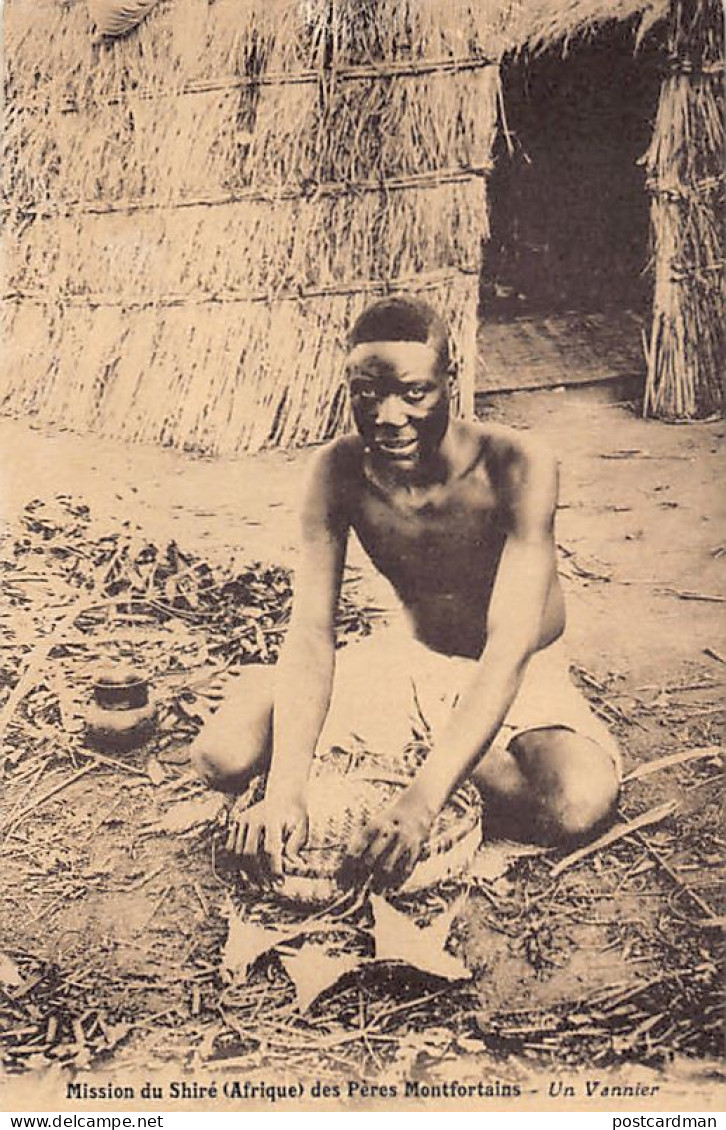 Malawi - A Basket Maker - Publ. Mission Of The Shire Of The Montfort Fathers - Malawi