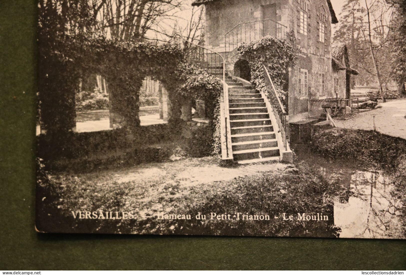 Carte Postale Ancienne - Versailles Hameau Du Petit Trianon Le Moulin - Autres Monuments, édifices