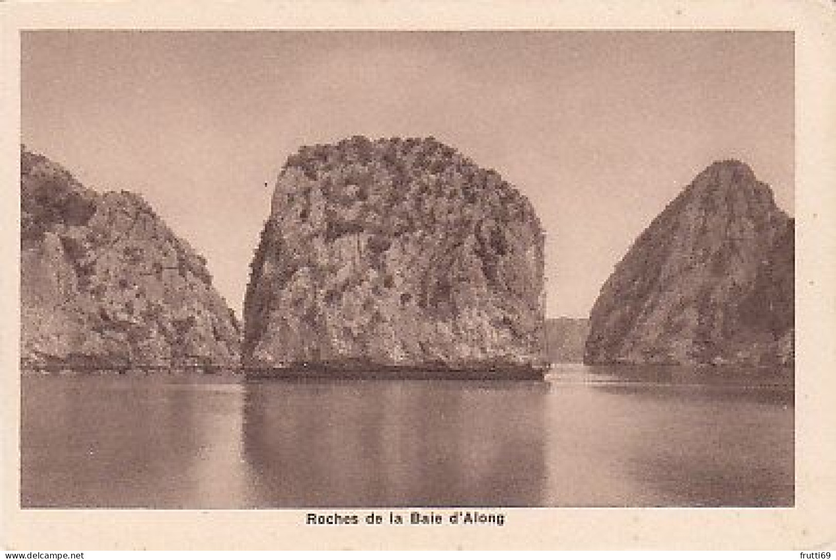 AK 216692 VIETNAM - Roches De La Baie D'Along - - Vietnam