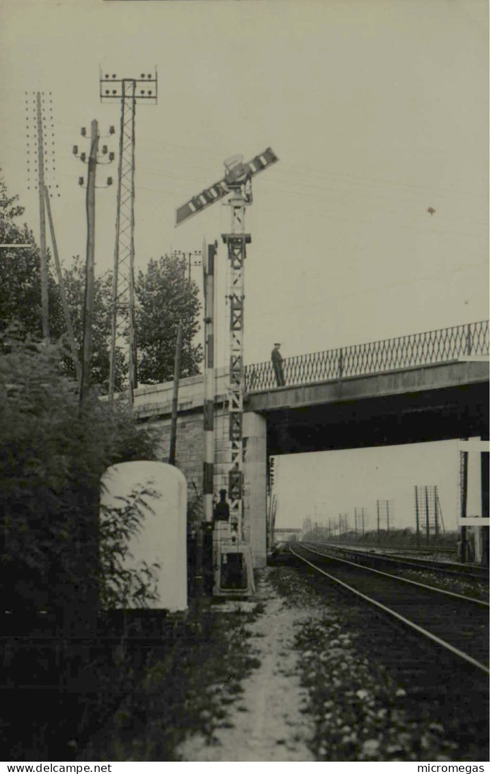 Reproduction - Pont De Creil - Trains