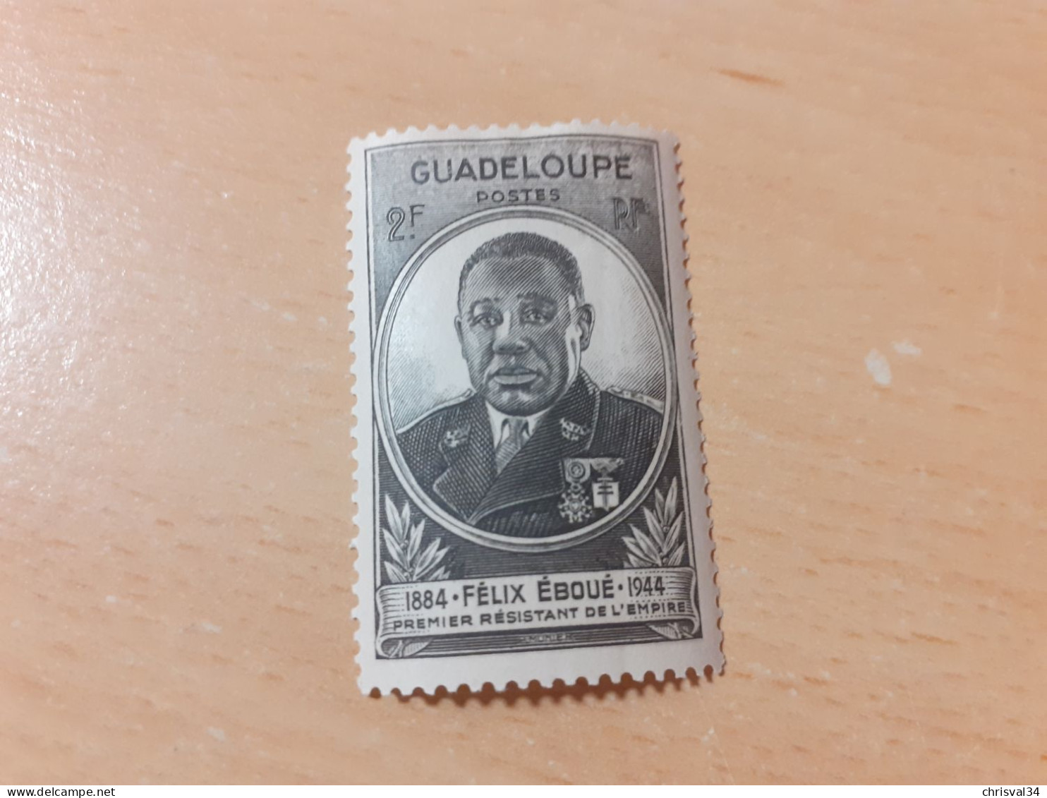 TIMBRE   GUADELOUPE       N  176    COTE  0,75   EUROS  NEUF  TRACE  CHARNIERE - Ungebraucht