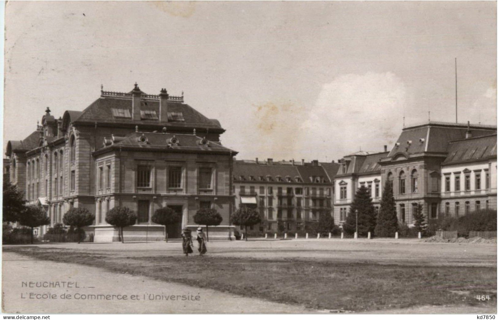 Neuchatel - L Ecole De Commerce - Neuchâtel