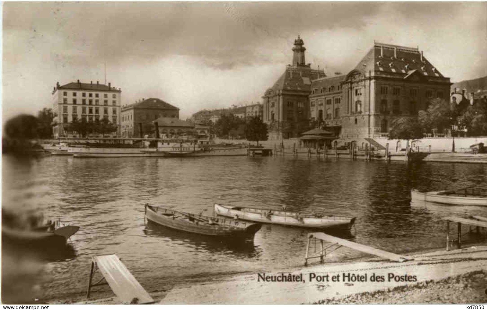 Neuchatel - Port Et Hotel Des Postes - Neuchâtel