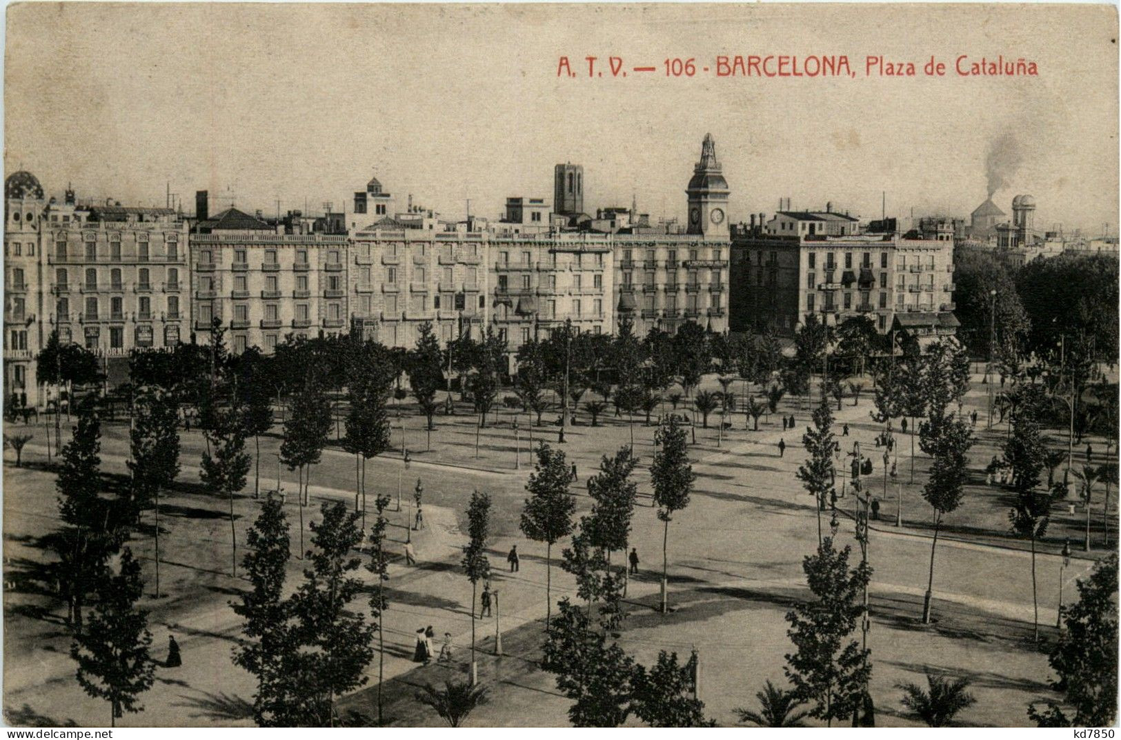 Barcelona - Plaza De Cataluna - Barcelona