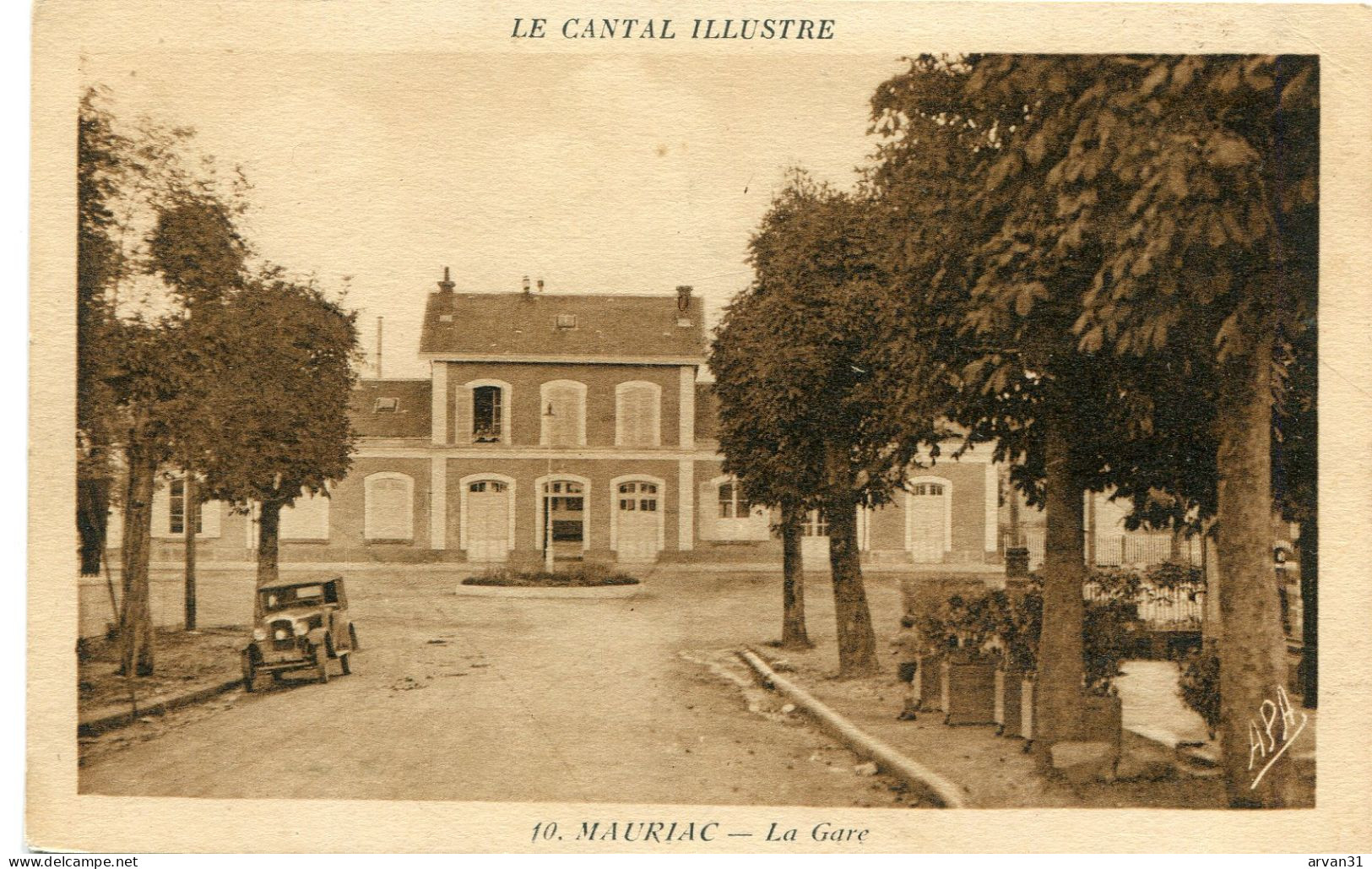 MAURIAC - LA GARE - - Mauriac