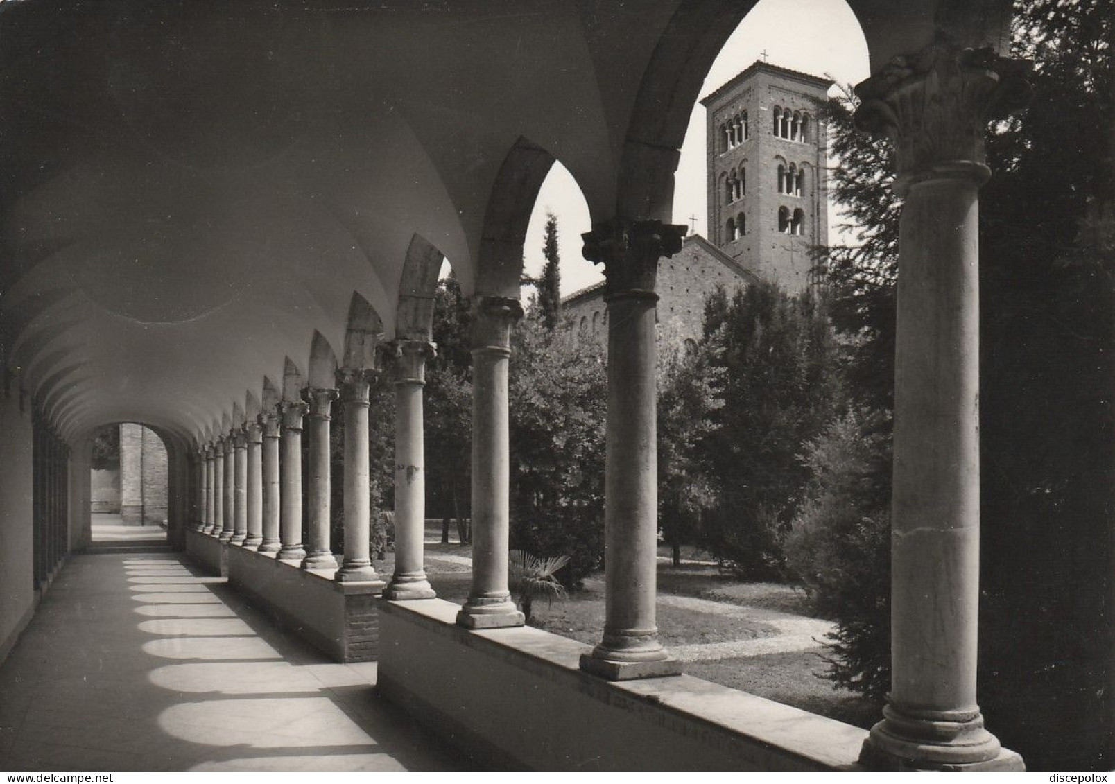 AD225 Ravenna - Zona Dantesca - Chiesa Di San Francesco Vista Dal Chiostro / Viaggiata 1954 - Ravenna