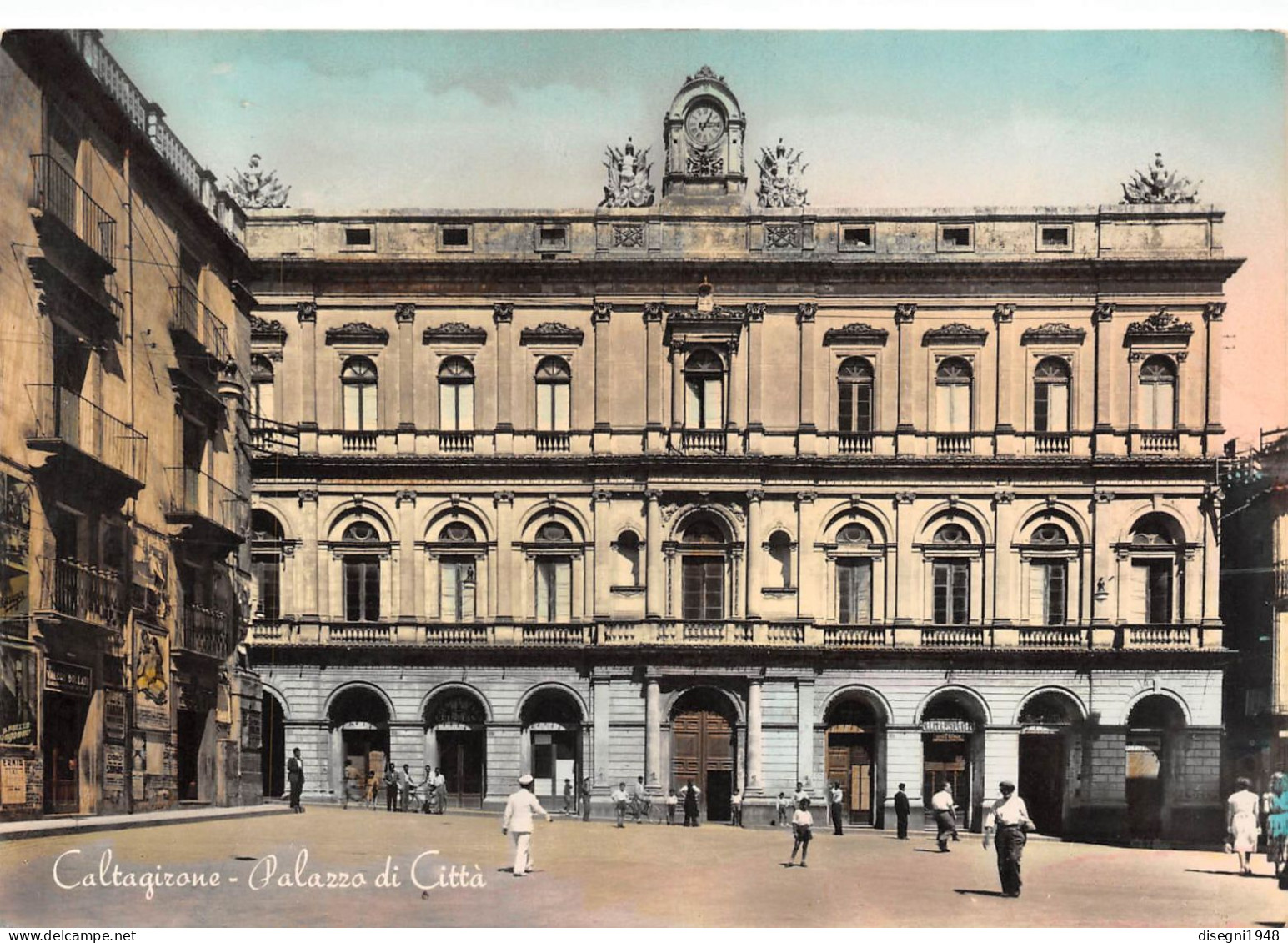 12813 "CALTAGIRONE (CT) - PALAZZO DI CITTA'" ANIMATA, CART. ORIG. ILLUSTR. SPED. 1958 - Catania