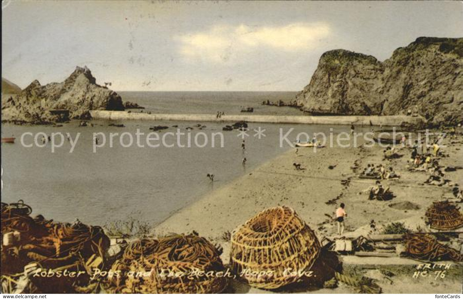 11750396 Hope Cove Lobster Pots And The Beach South Hams - Andere & Zonder Classificatie