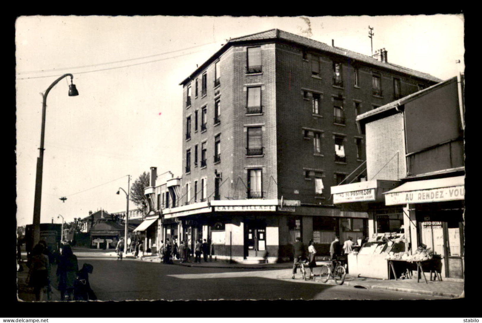 92 - GENNEVILLIERS - AVENUE GABRIEL PERI - Gennevilliers