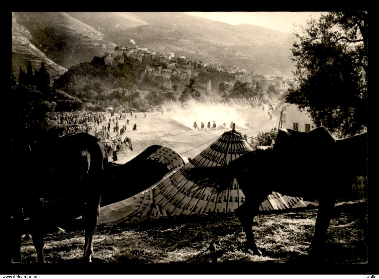 MAROC -  MOULAY IDRISS - LE MAUSSEM - SERIE VISAGE PHOTOGRAPHIQUE DU MAROC - EDIT BERNARD ROUGET, CASABLANCA  - Sonstige & Ohne Zuordnung