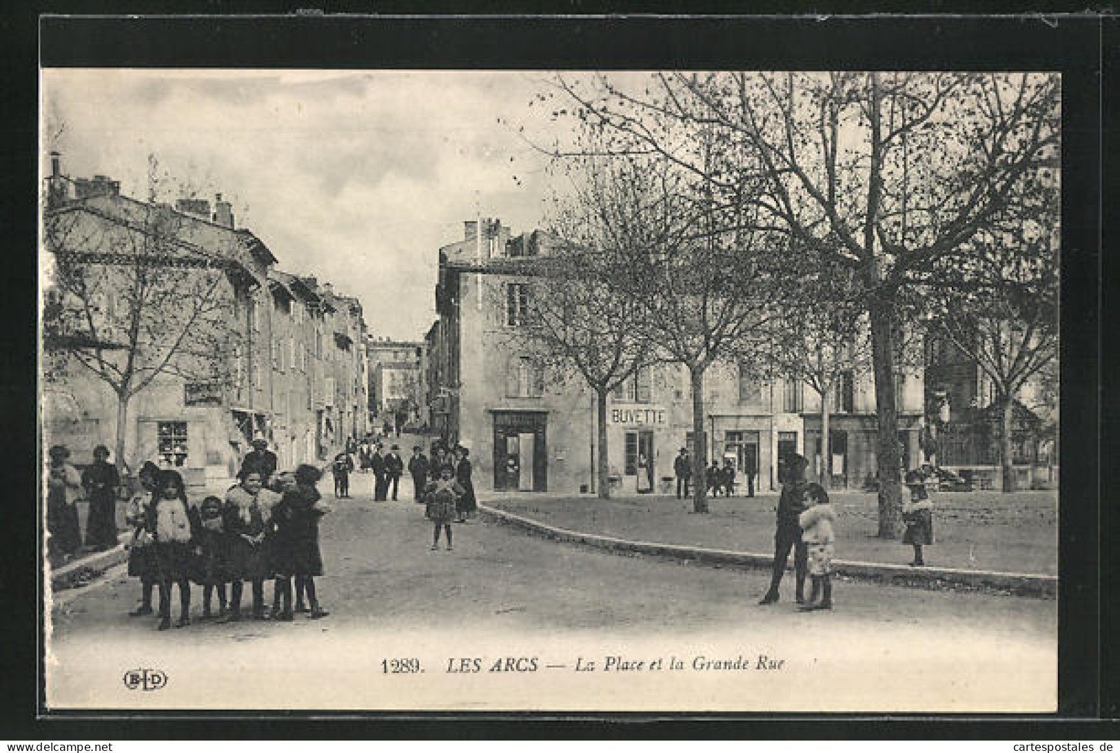 CPA Les Arcs, La Place Et La Grande Rue  - Other & Unclassified