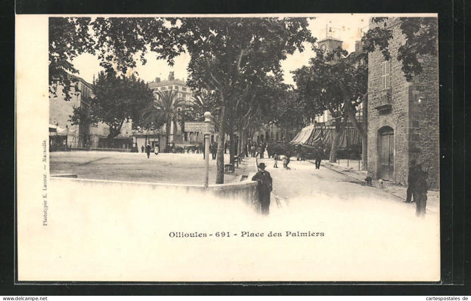 CPA Ollioules, Place Des Palmiers  - Ollioules