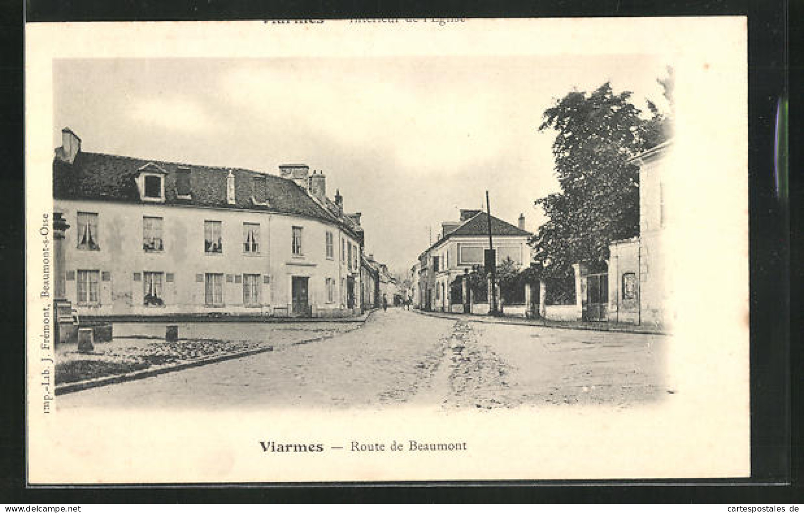 CPA Viarmes, Route De Beaumont, Vue De La Rue  - Viarmes