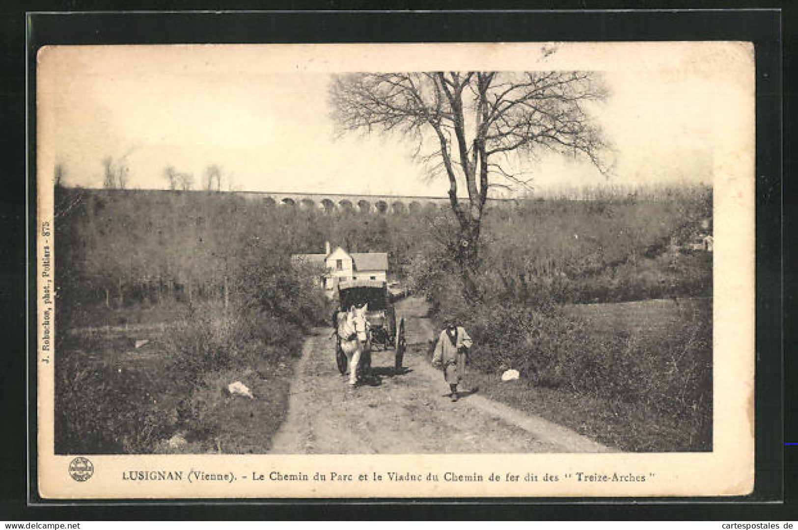 CPA Lusignan, Le Chemin Du Parc Et Le Viaduc Du Chemin De Fer Dit Des Treize-Arches  - Lusignan