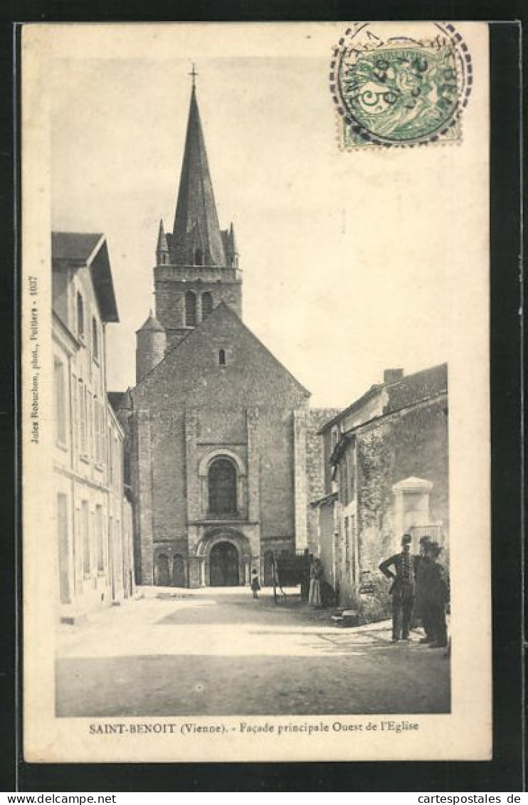 CPA Saint-Benoit, Facade Principale Ouest De L'Eglise  - Saint Benoit