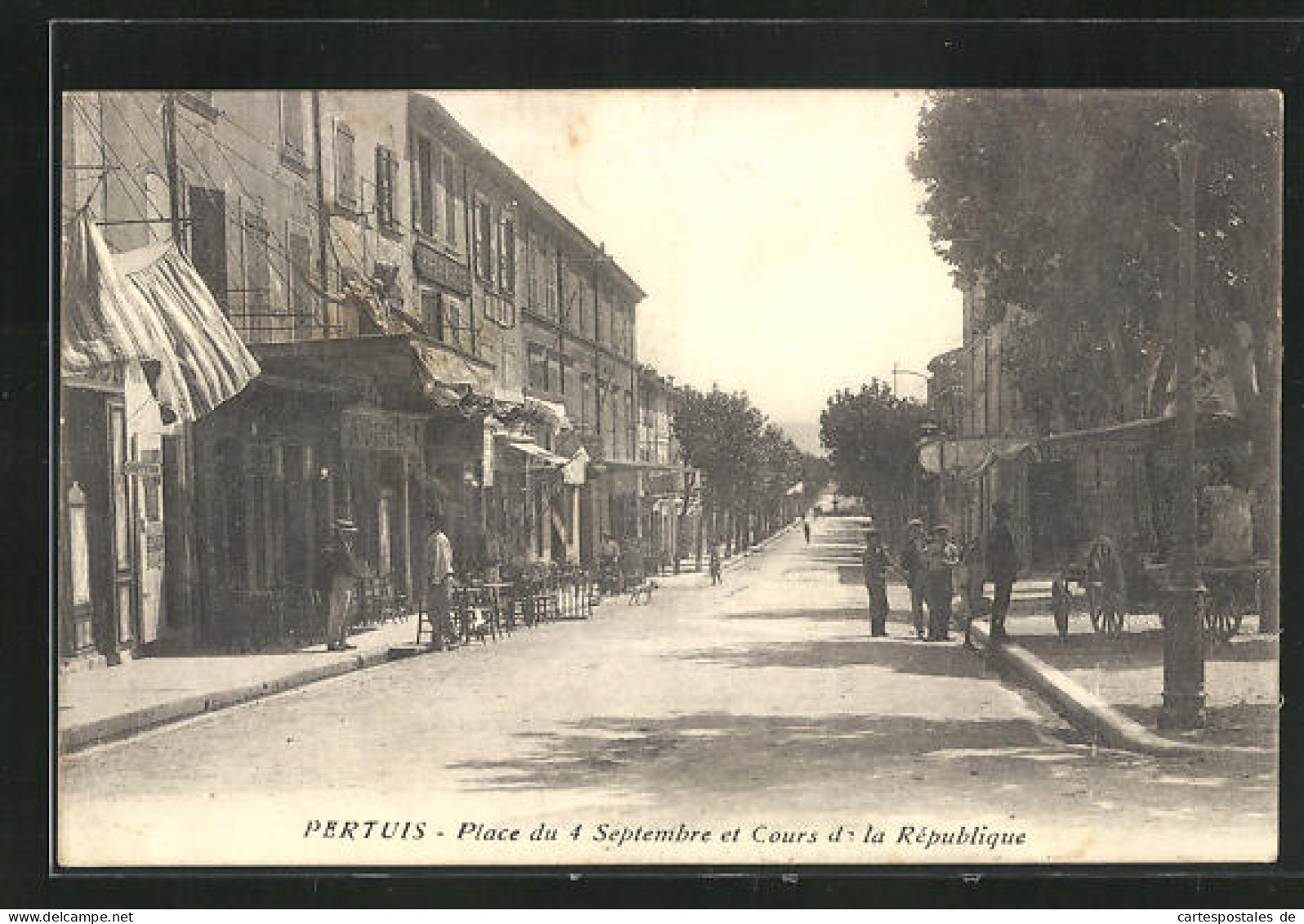 CPA Pertuis, Place Du 4 Septembre Et Cours De La République  - Pertuis