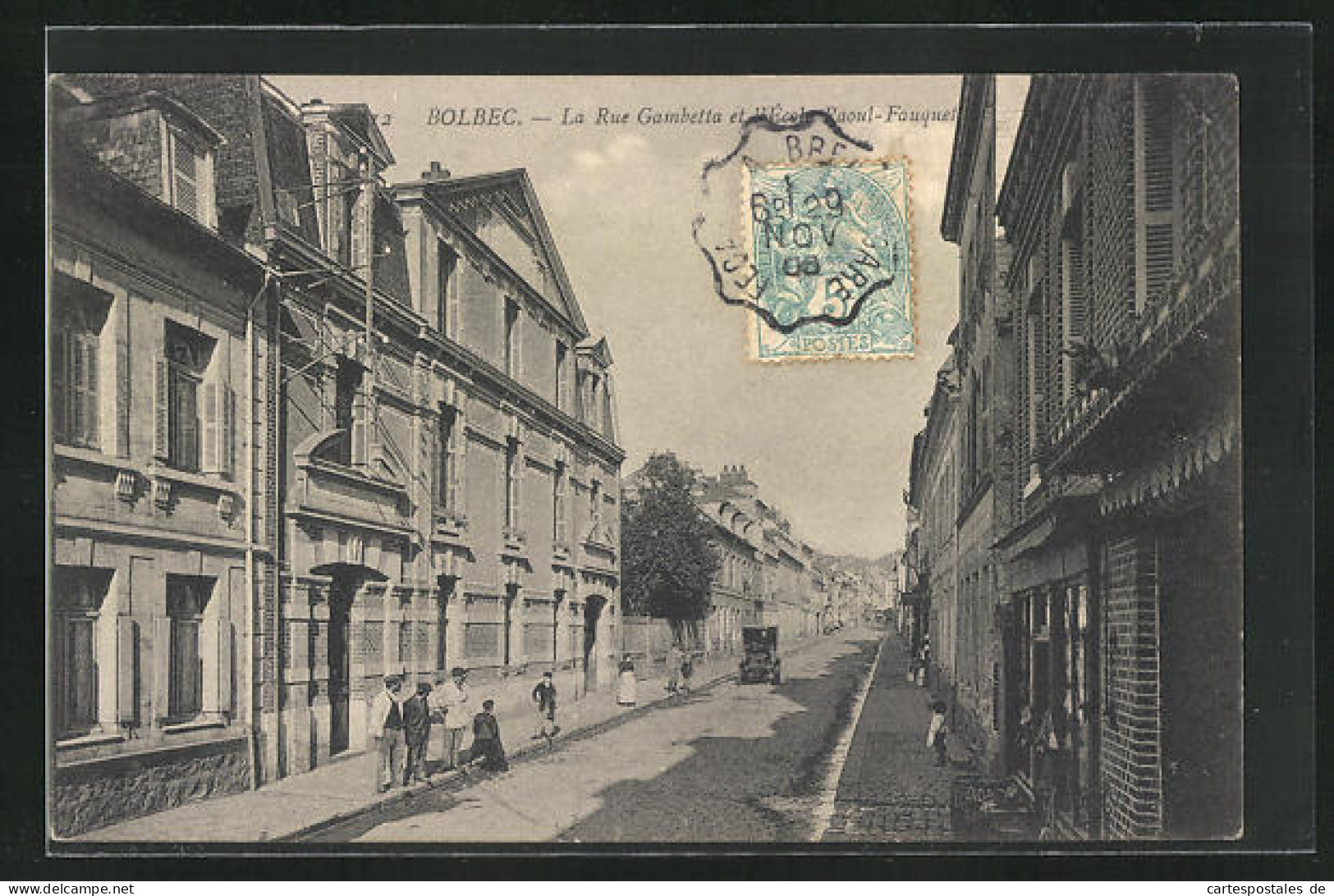 CPA Bolbec, La Rue Gambetta Et L`École Raoul-Fauquet  - Bolbec