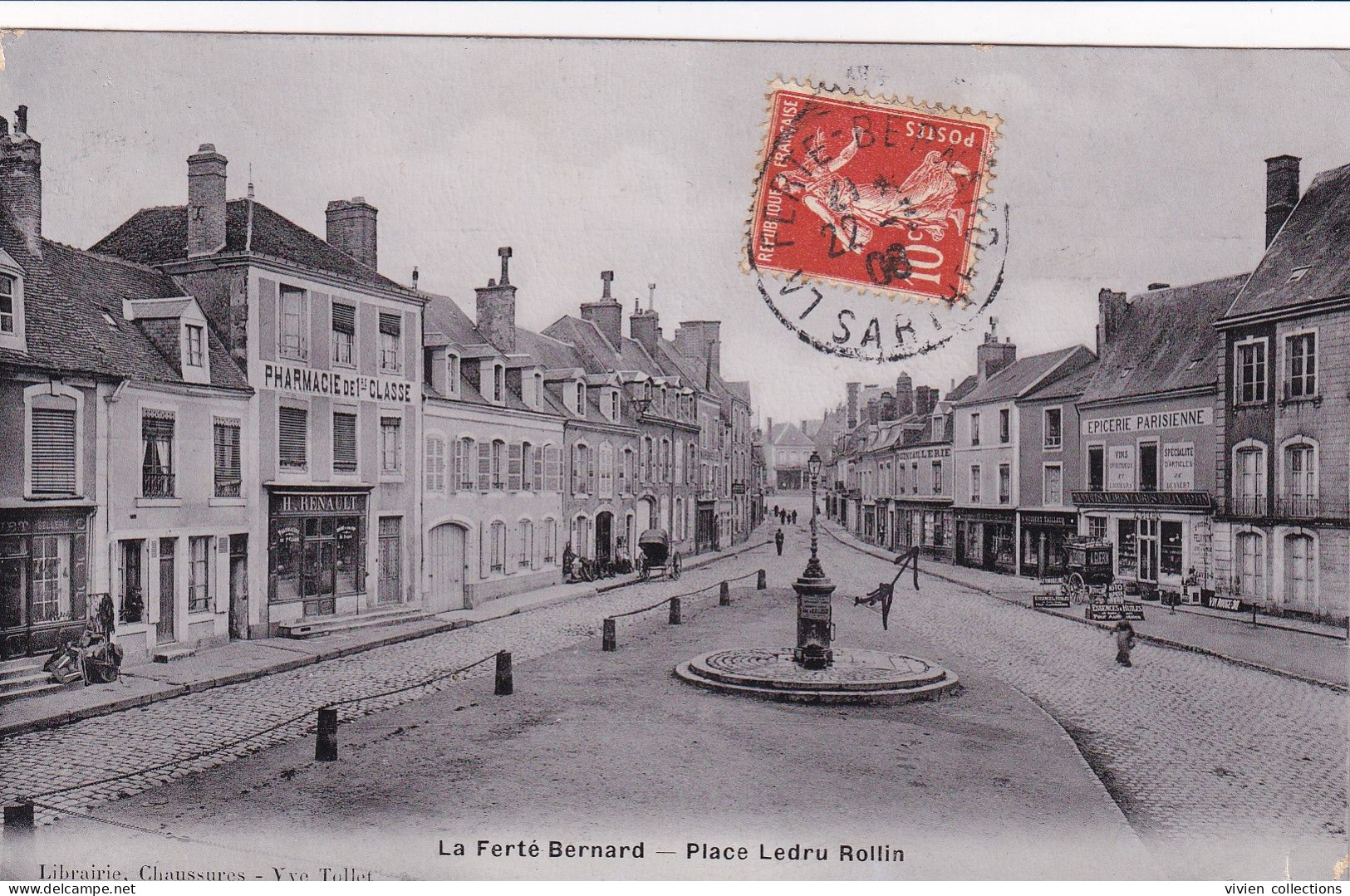 La Ferte Bernard (72 Sarthe) Place Ledru Rollin - édit. Librairie Vve Tollet (carte Glacée Type Carte Photo) état, Coins - La Ferte Bernard